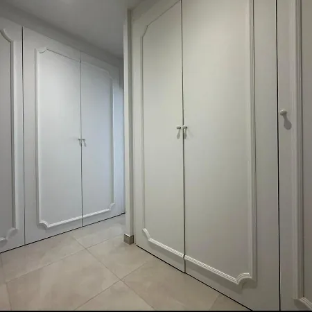 וילה -villa With Pool In -6 To 7 Guests