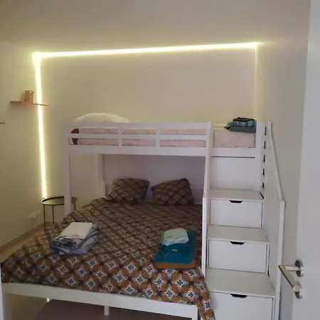 ヴィラ -villa With Pool In -6 To 7 Guests